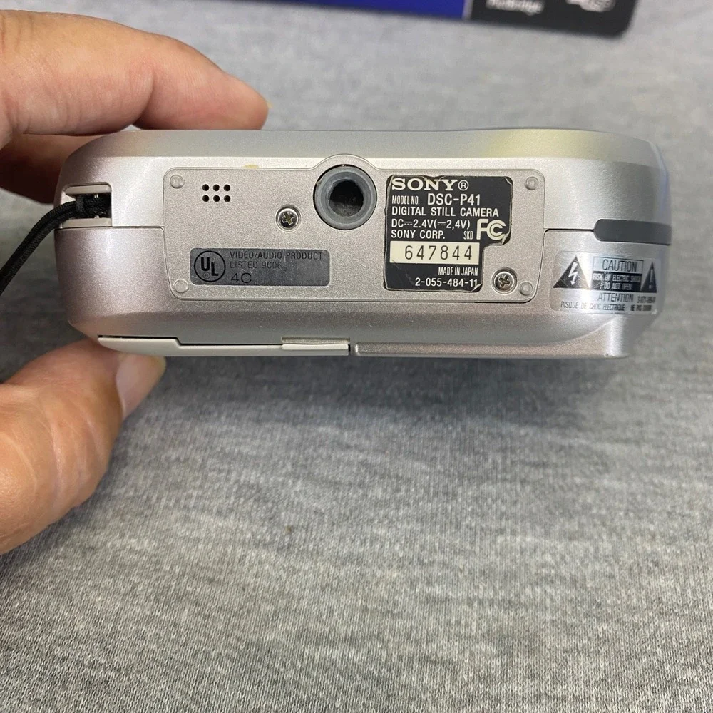 Sony Cyber-shot DSC-P41 Digital Camera Silver 4.1MP Vintage Y2K Bundle Tested